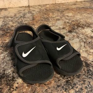 Nike sandals toddler